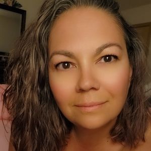 Meet your Posher, Carrie